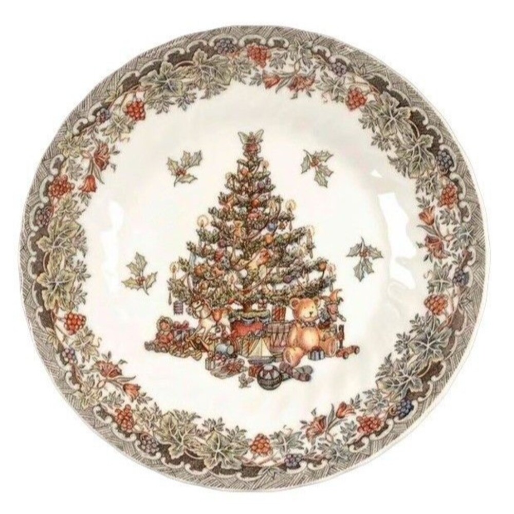 Queens Seasons Greetings Dinner Plate Christmas Tree Gifts Teddy Bear Holly 10"